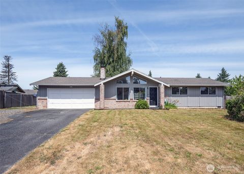 Photo of 9610 Belmont Drive, Everett, WA 98208 (MLS # 2396184)