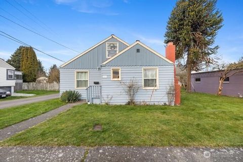 Photo of 3013 19th Street, Everett, WA 98201 (MLS # 2471042)