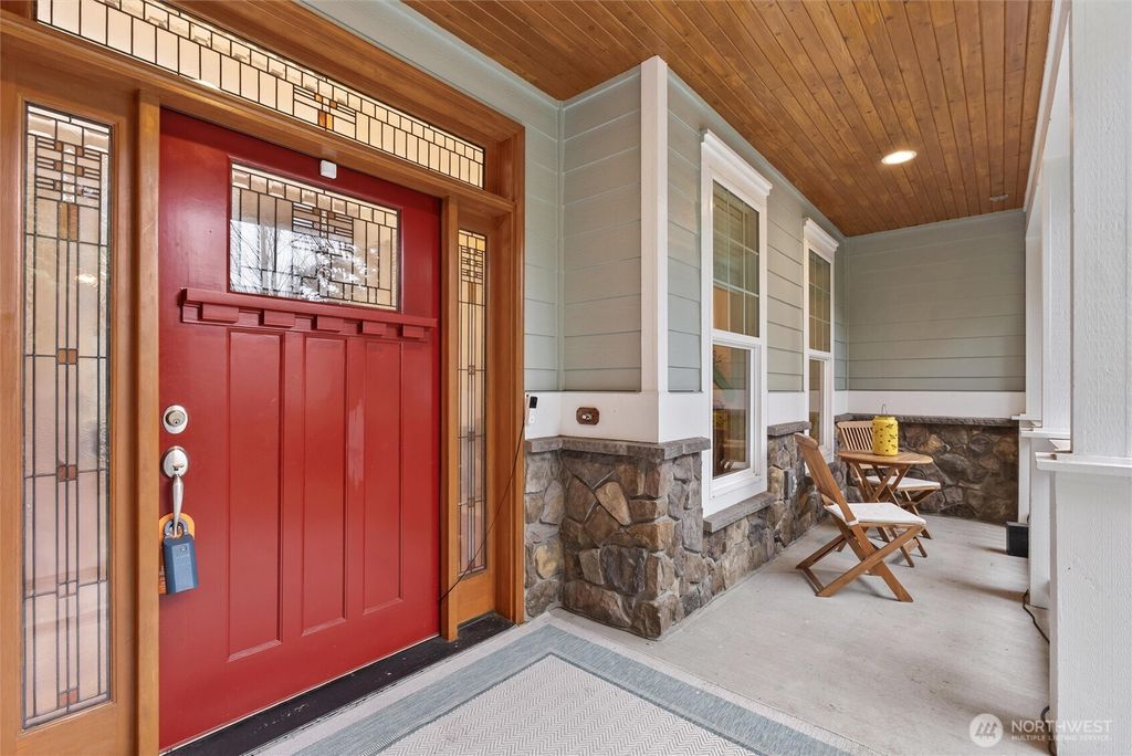 Photo of 9544 NE 188th Street, Bothell, WA 98011 (MLS # 2494613)