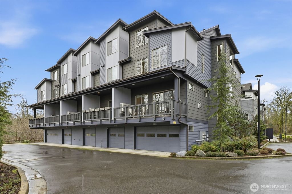 Photo of 1930 NW Riva Lane Ln, Issaquah, WA 98027 (MLS # 2468601)