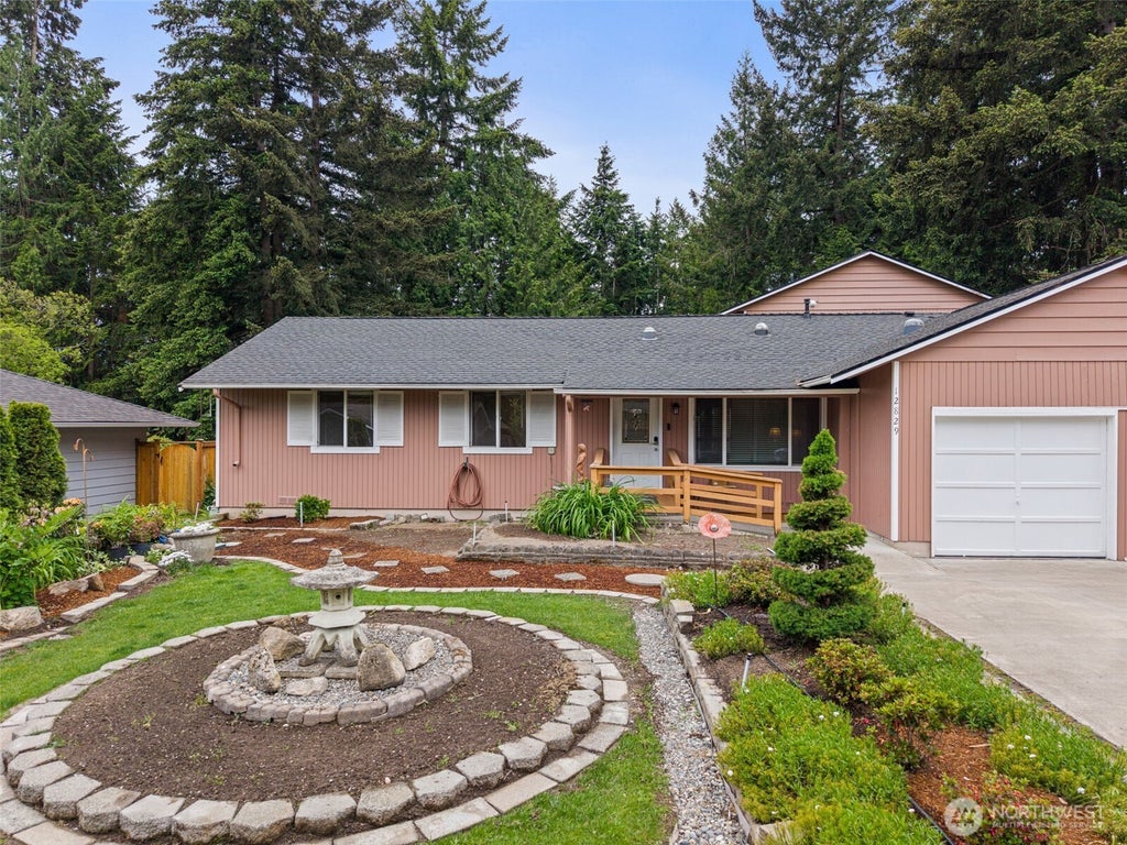 Photo of 12829 109th Avenue NE, Kirkland, WA 98034 (MLS # 2550140)