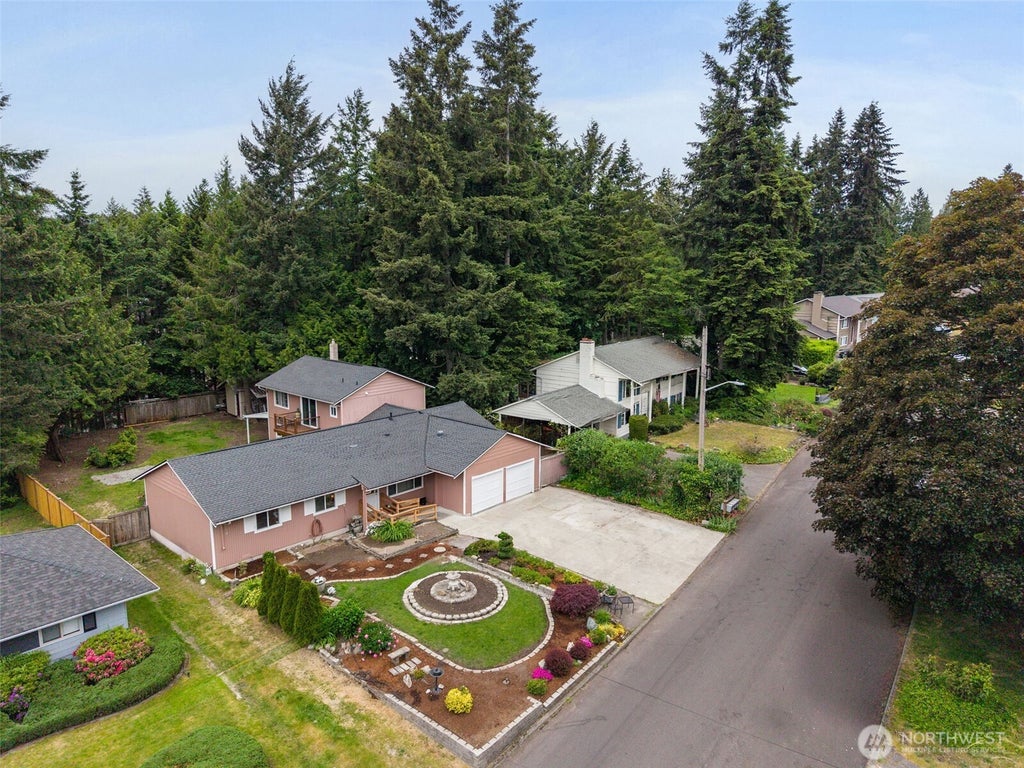 Photo of 12829 109th Avenue NE, Kirkland, WA 98034 (MLS # 2550140)