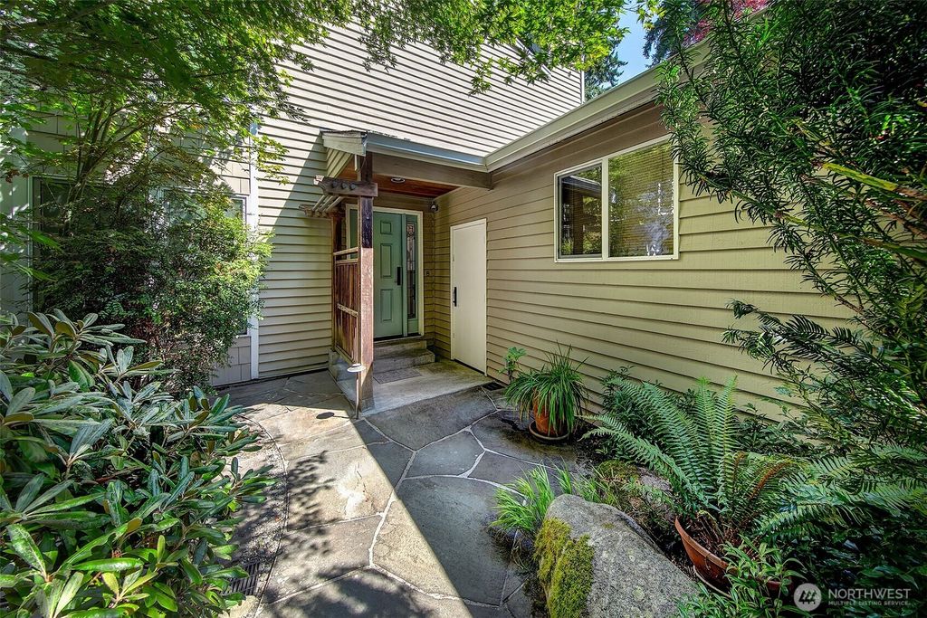 Photo of 18008 25th Avenue NE, Lake Forest Park, WA 98155 (MLS # 2425283)