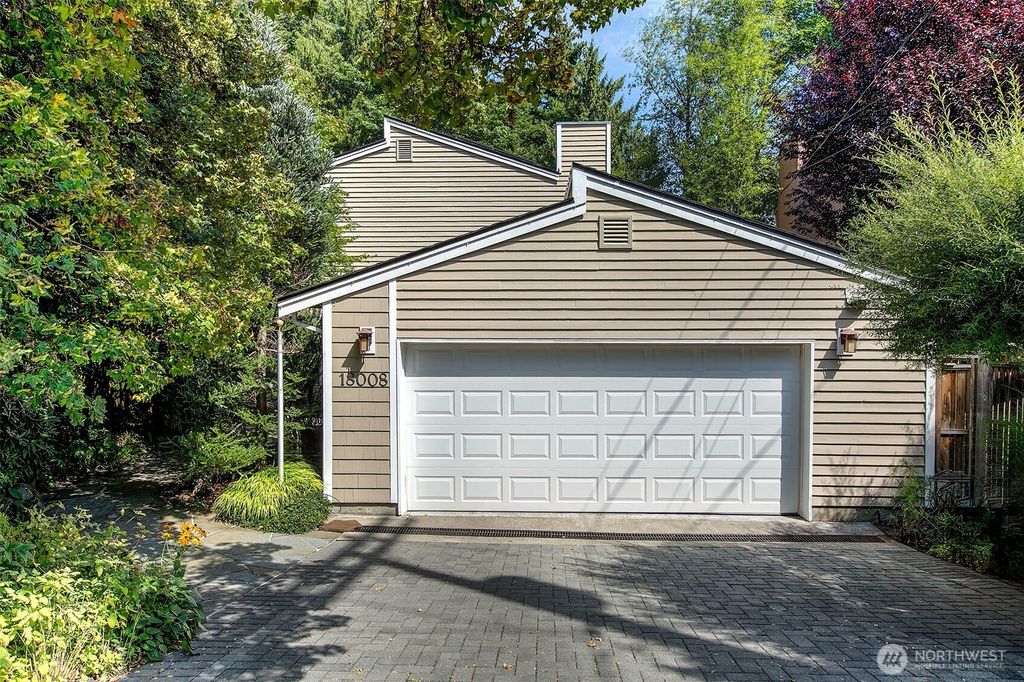 Photo of 18008 25th Avenue NE, Lake Forest Park, WA 98155 (MLS # 2425283)