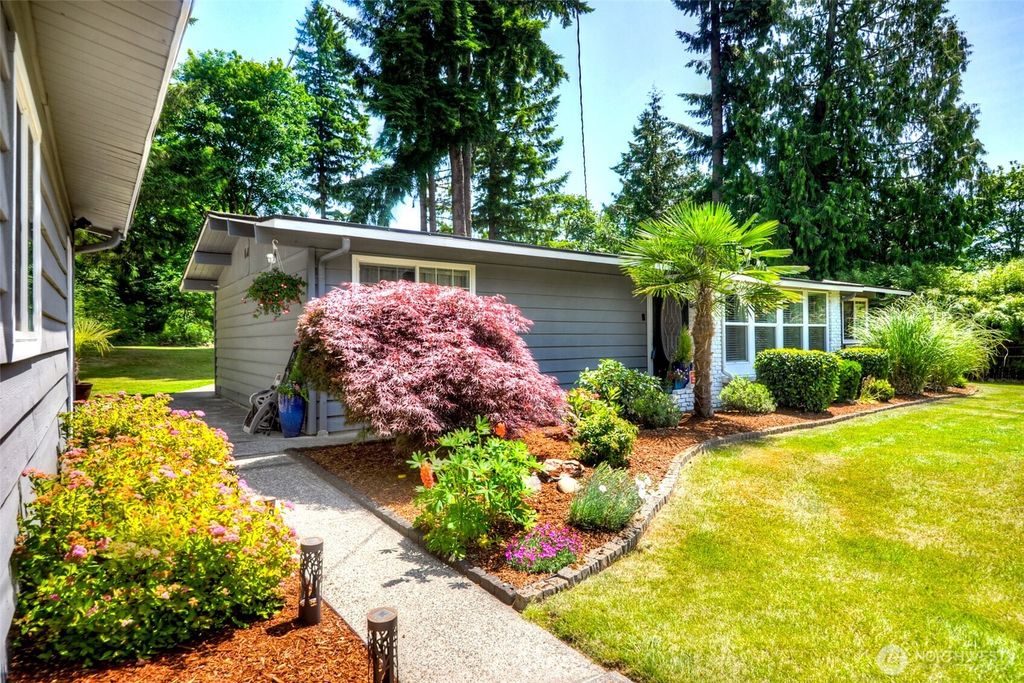 Photo of 14032 183rd Avenue SE, Renton, WA 98059 (MLS # 2385346)