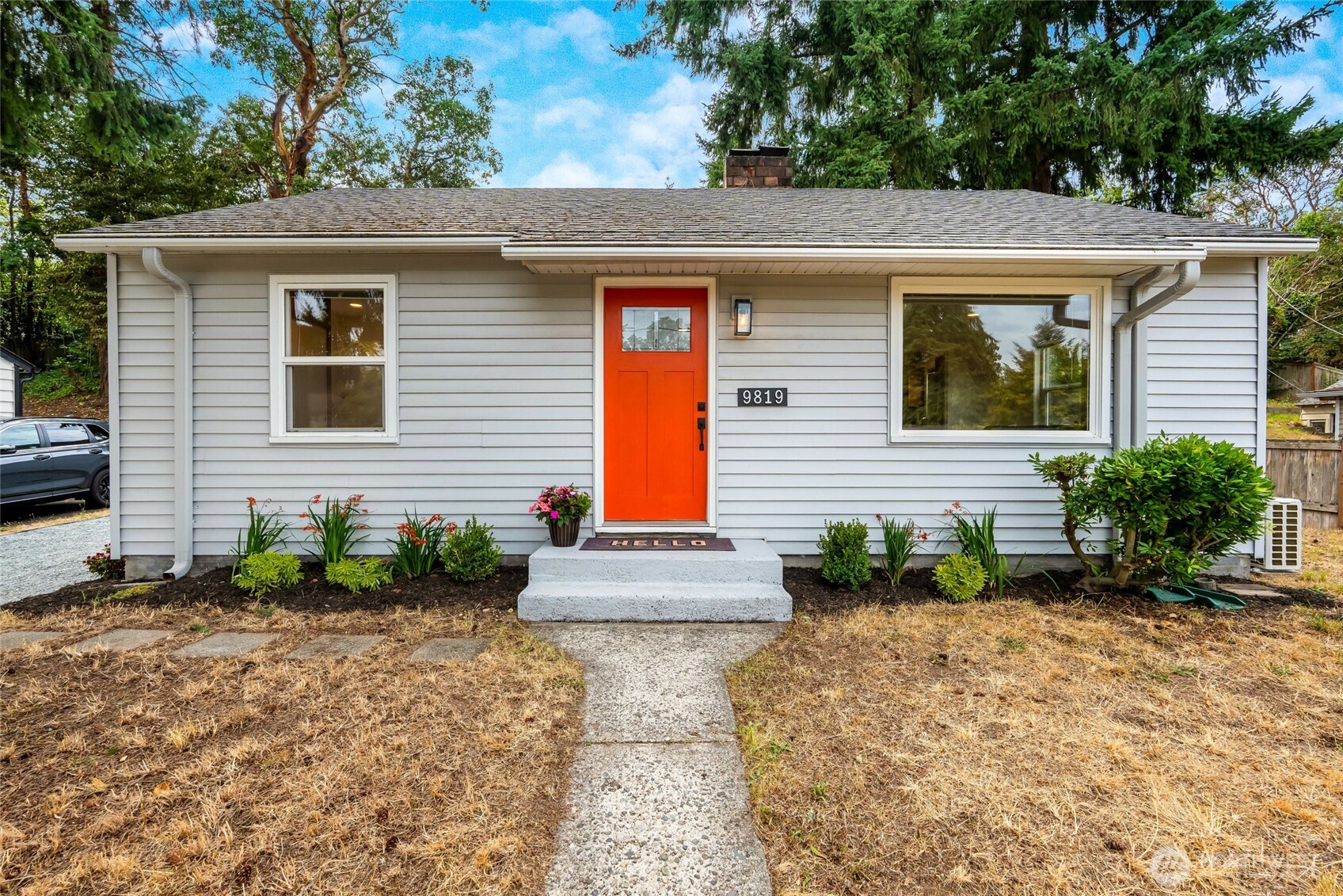 9819 32nd Ave SW