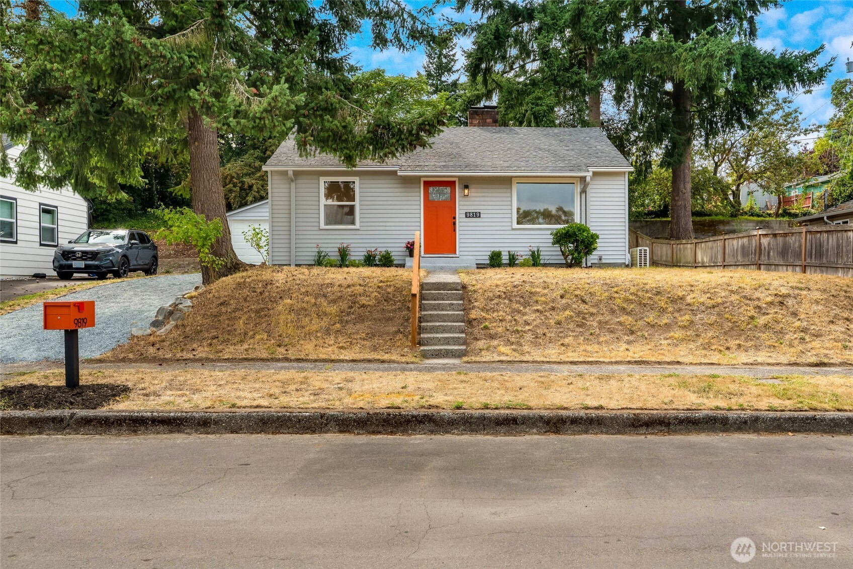 9819 32nd Ave SW
