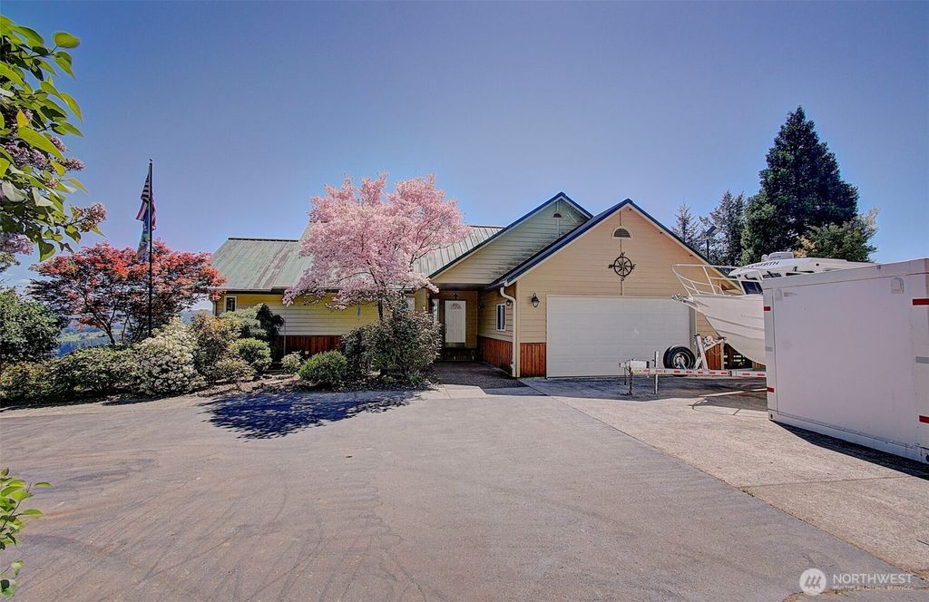 Photo of 440 Fredrickson RD, Woodland, WA 98674 (MLS # 2518352)