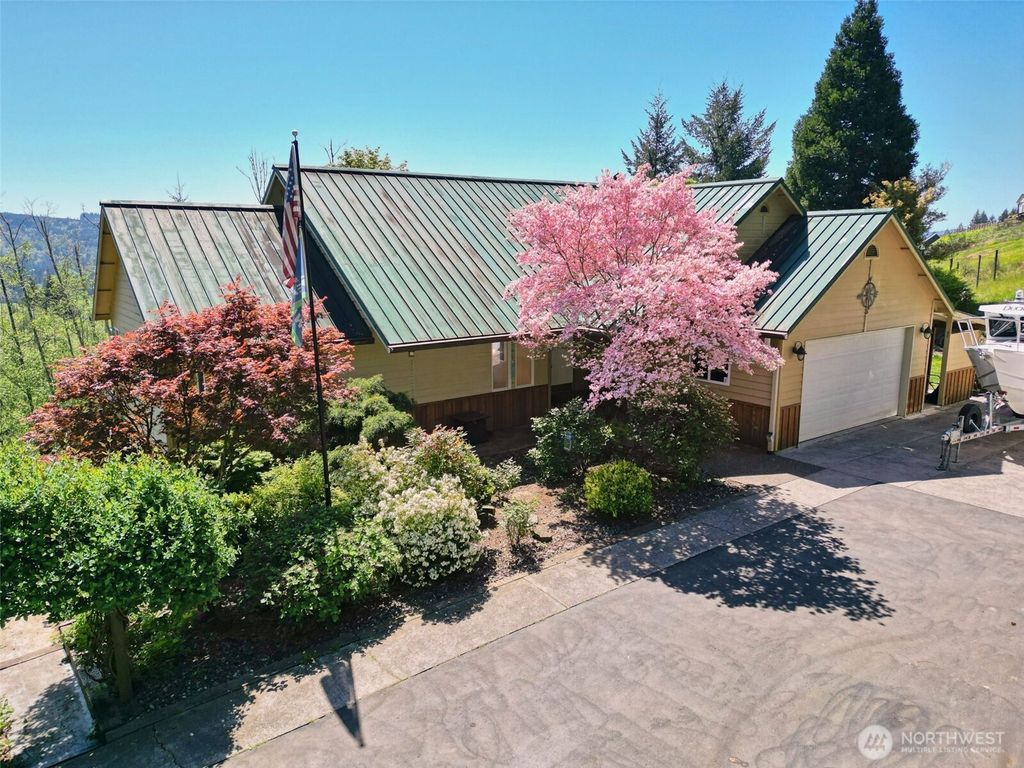 Photo of 440 Fredrickson RD, Woodland, WA 98674 (MLS # 2518352)