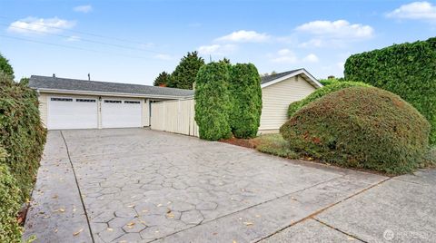 Photo of 5709 N 13th Street, Tacoma, WA 98406 (MLS # 2454589)