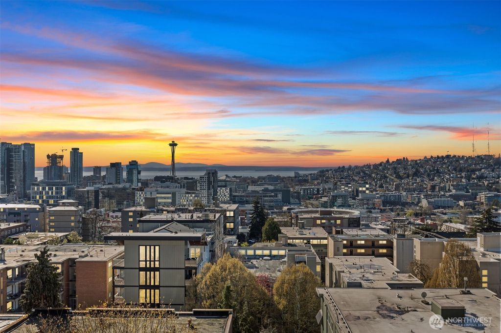 Photo of 525 Belmont Avenue E #7A, Seattle, WA 98102 (MLS # 2519400)