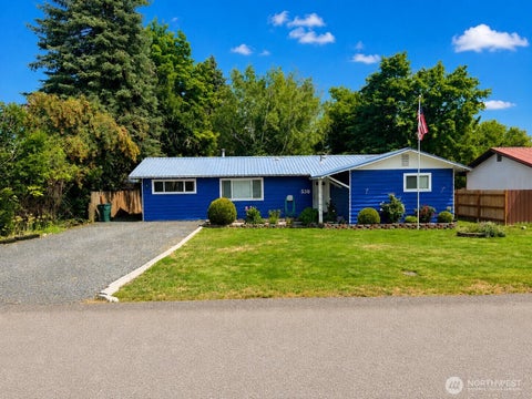 Photo of 530 Cascade Street, Leavenworth, WA 98826 (MLS # 2566537)