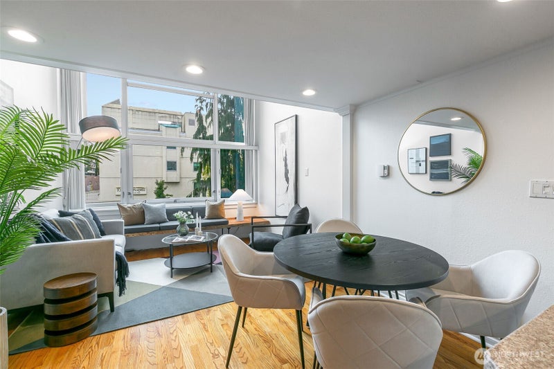 1000 Union St 315