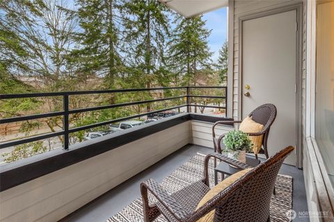 Photo of 3520 Lake Washington Boulevard SE #105, Bellevue, WA 98006 (MLS # 2483597)