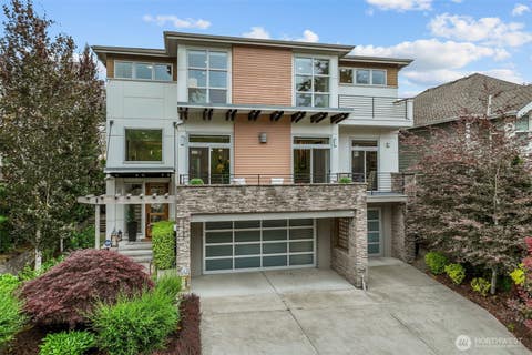 Photo of 1527 Lyons Avenue NE, Renton, WA 98059 (MLS # 2561796)