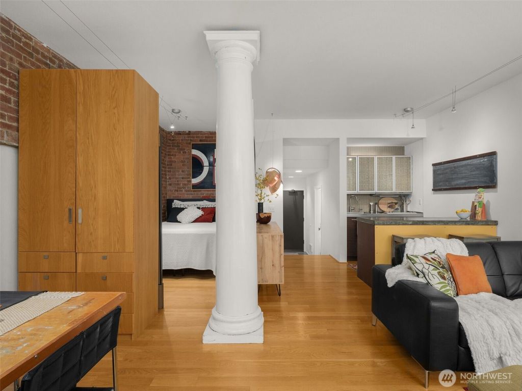 Photo of 1401 5th Avenue W #104, Seattle, WA 98119 (MLS # 2507200)