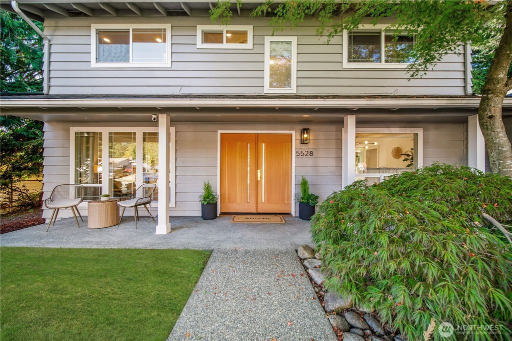 Photo of 5528 173rd Place SW, Lynnwood, WA 98037 (MLS # 2441743)