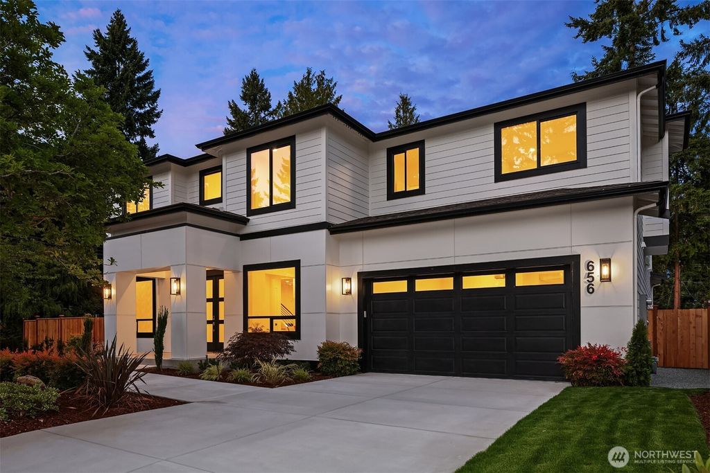 Photo of 656 166th Avenue NE, Bellevue, WA 98008 (MLS # 2423827)