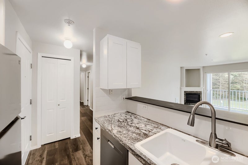 18621 Blueberry Lane B209