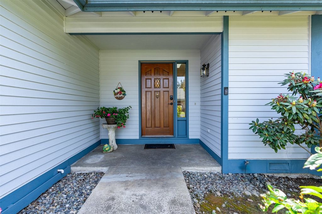Photo of 22118 76th Avenue W #A, Edmonds, WA 98026 (MLS # 2238560)