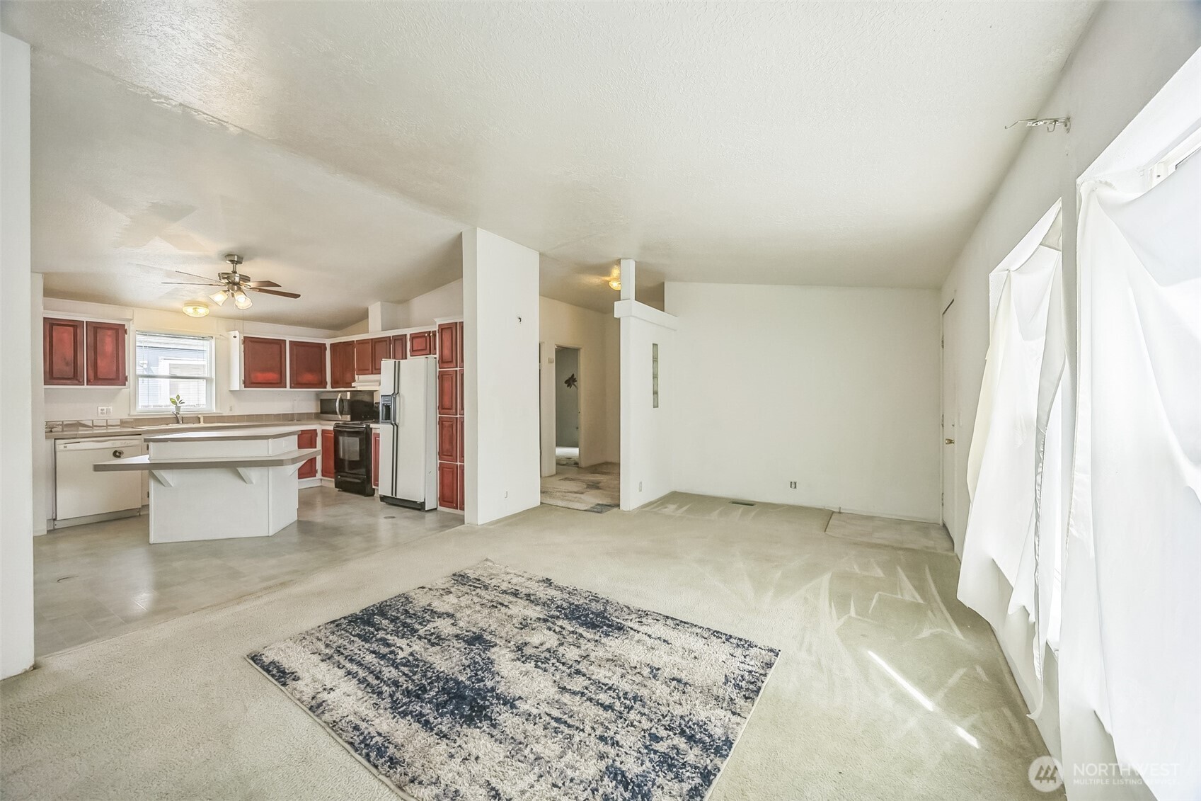 201 W Oakview Avenue 48