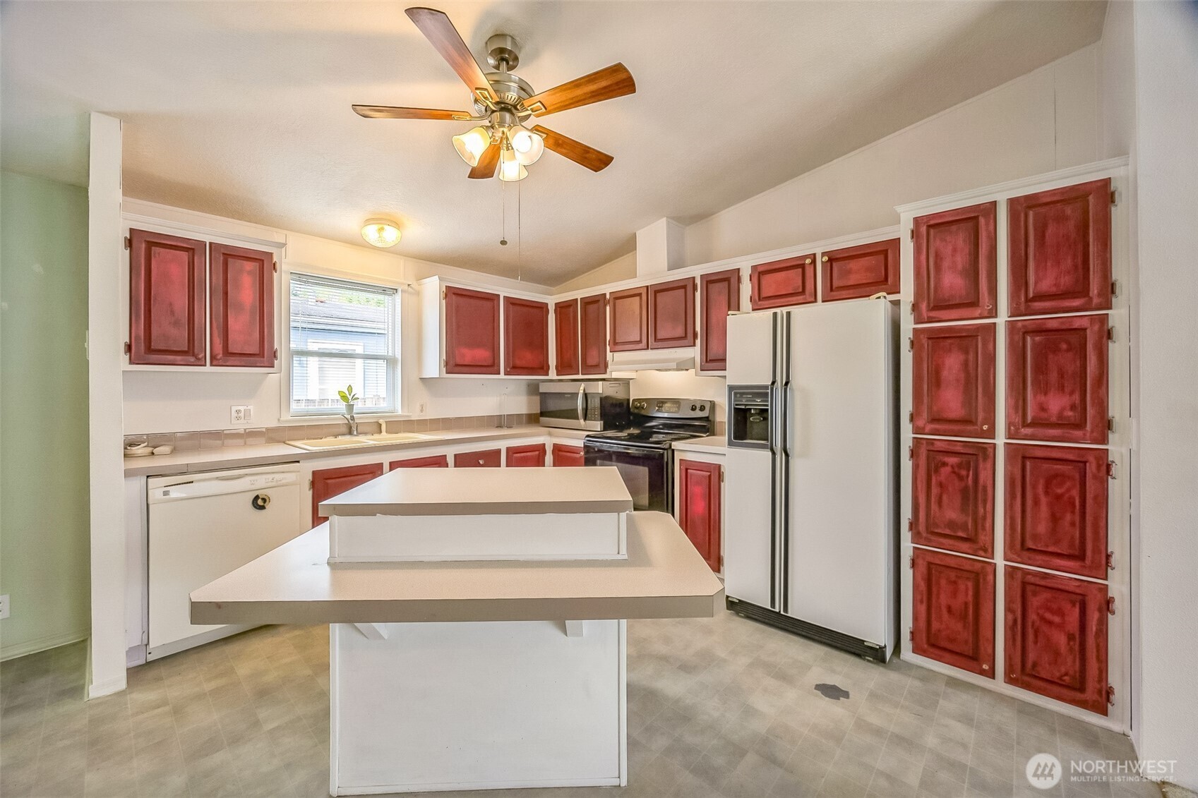 201 W Oakview Avenue 48