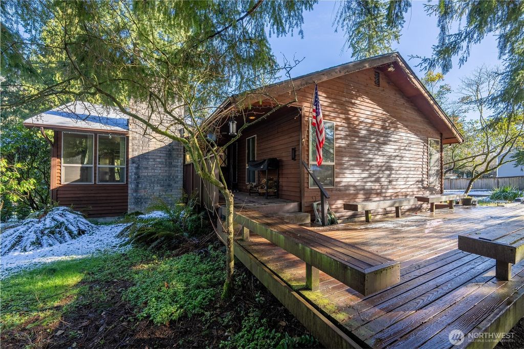 Photo of 20617 106th Avenue SE, Snohomish, WA 98296 (MLS # 2332093)