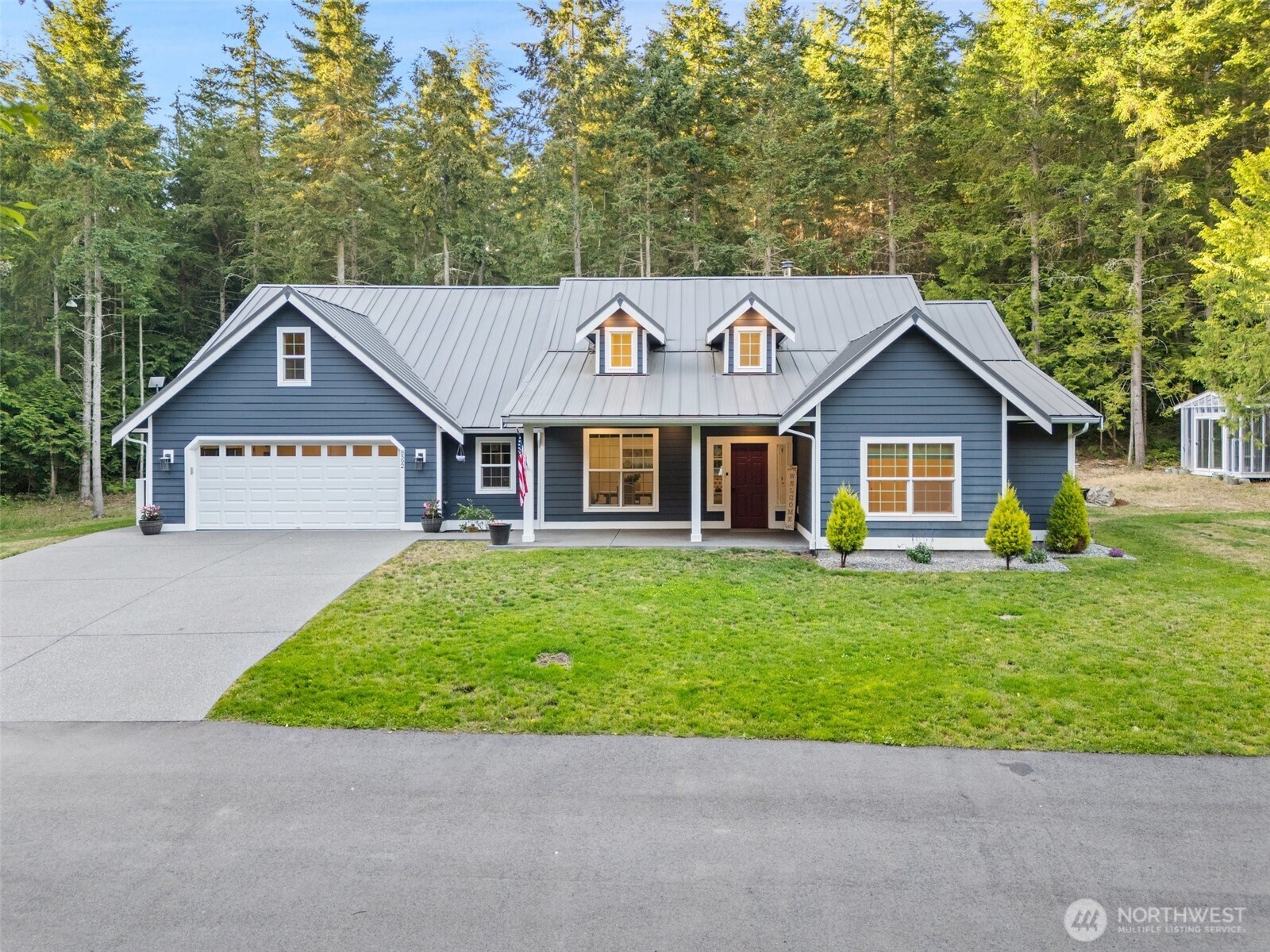 8592 NE Ohman