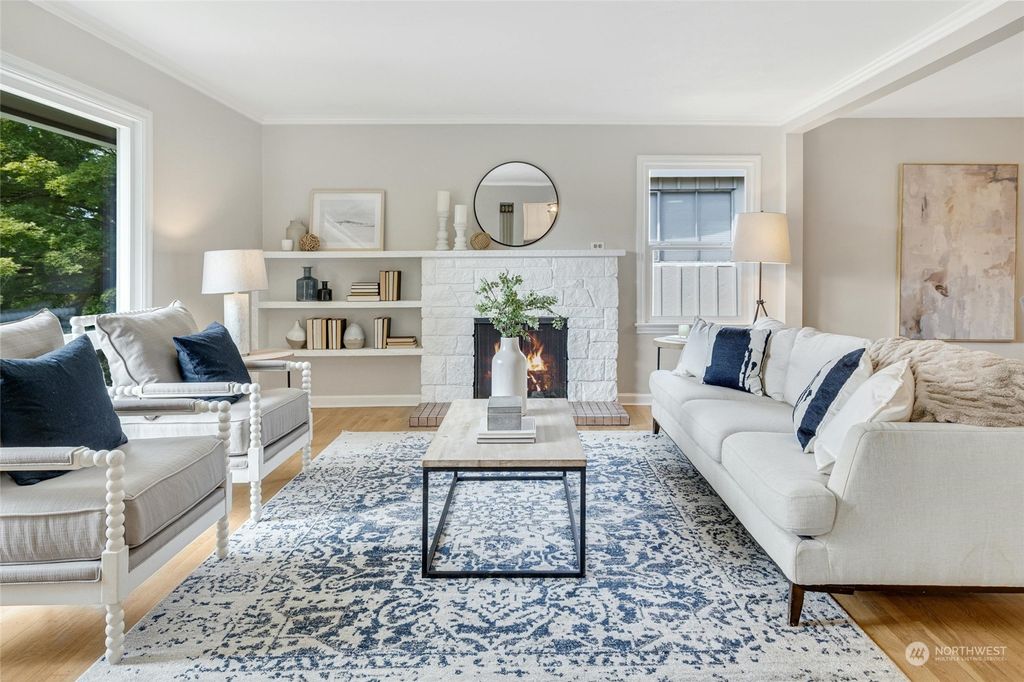 Photo of 4532 Purdue Avenue NE, Seattle, WA 98105 (MLS # 2270912)