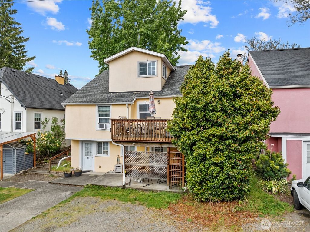 Photo of 7842 Lake City Way NE, Seattle, WA 98115 (MLS # 2435523)