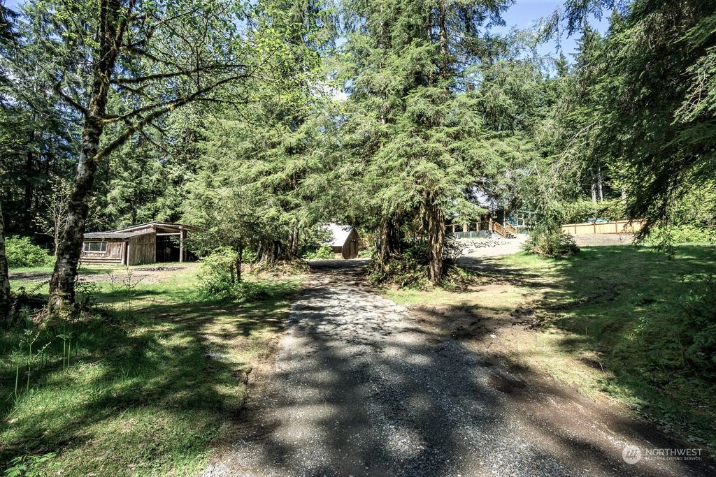 Photo of 10120 342nd Drive NE, Granite Falls, WA 98252 (MLS # 2137521)