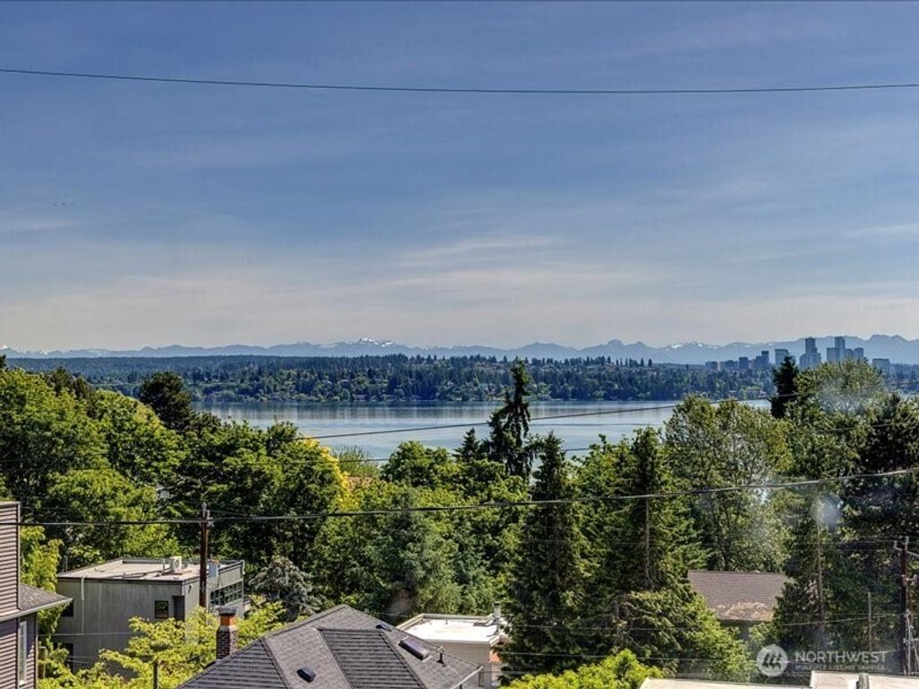 Photo of 1555 Grand Avenue, Seattle, WA 98122 (MLS # 2395979)