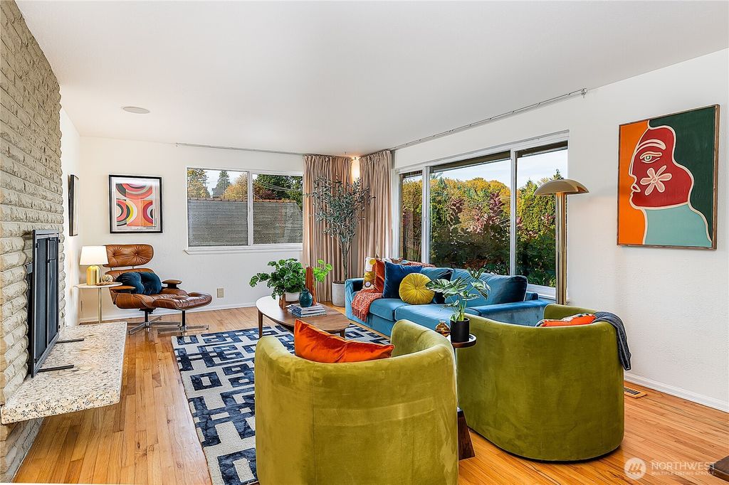 Photo of 3943 S Lucile Street, Seattle, WA 98118 (MLS # 2446485)