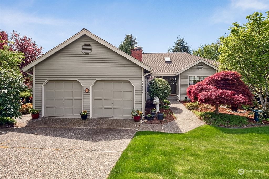 Photo of 25333 126th Street SE, Kent, WA 98030 (MLS # 2215108)