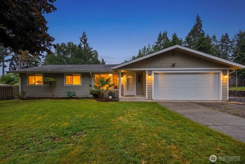 Photo of 2010 Ponderosa Drive SE, Port Orchard, WA 98366 (MLS # 2530827)