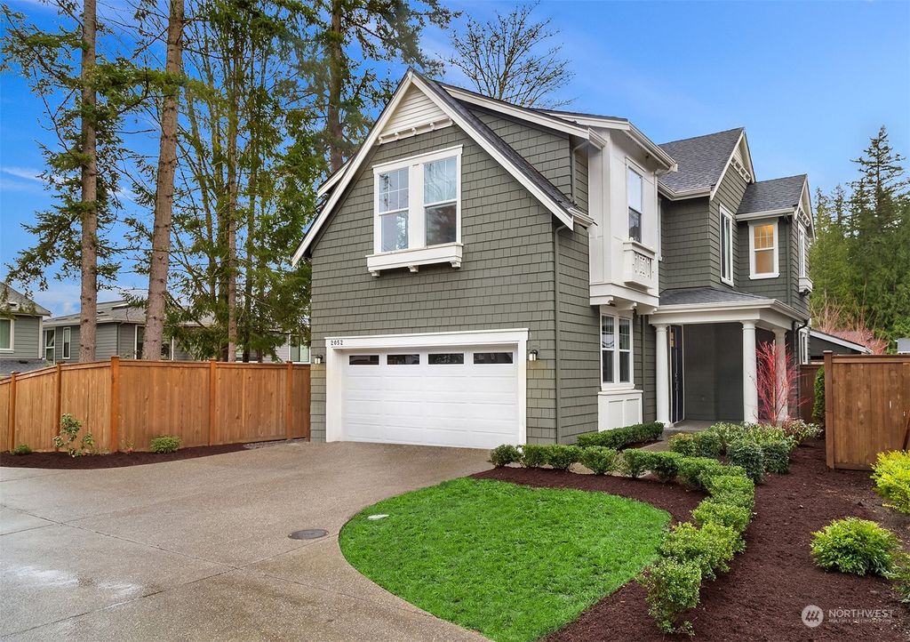 Photo of 2052 246th Avenue SE, Sammamish, WA 98075 (MLS # 2204957)