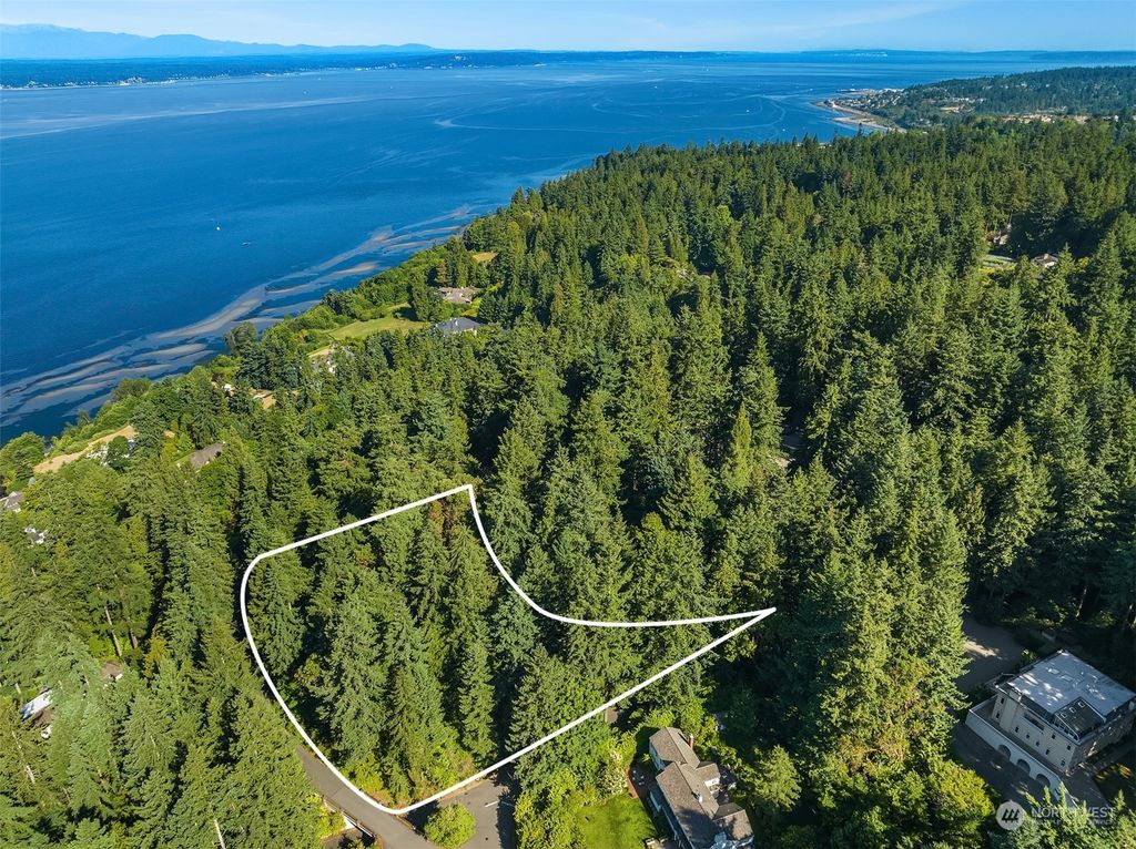 Photo of 62 Madrona Lane, Shoreline, WA 98177 (MLS # 2136148)