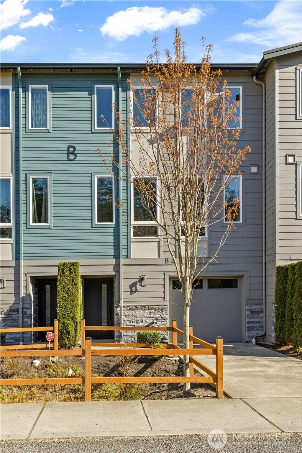 Photo of 17905 35th Avenue SE #B4, Bothell, WA 98012 (MLS # 2504987)