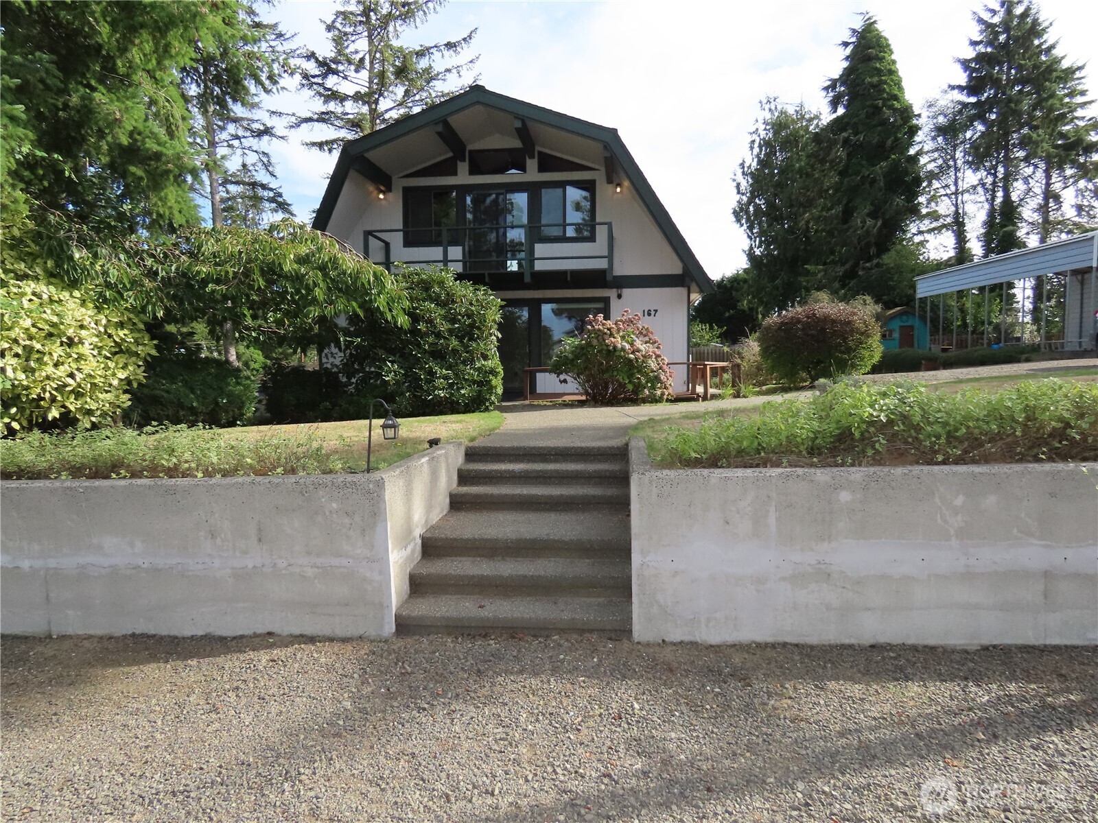 167 E Woodhill Avenue