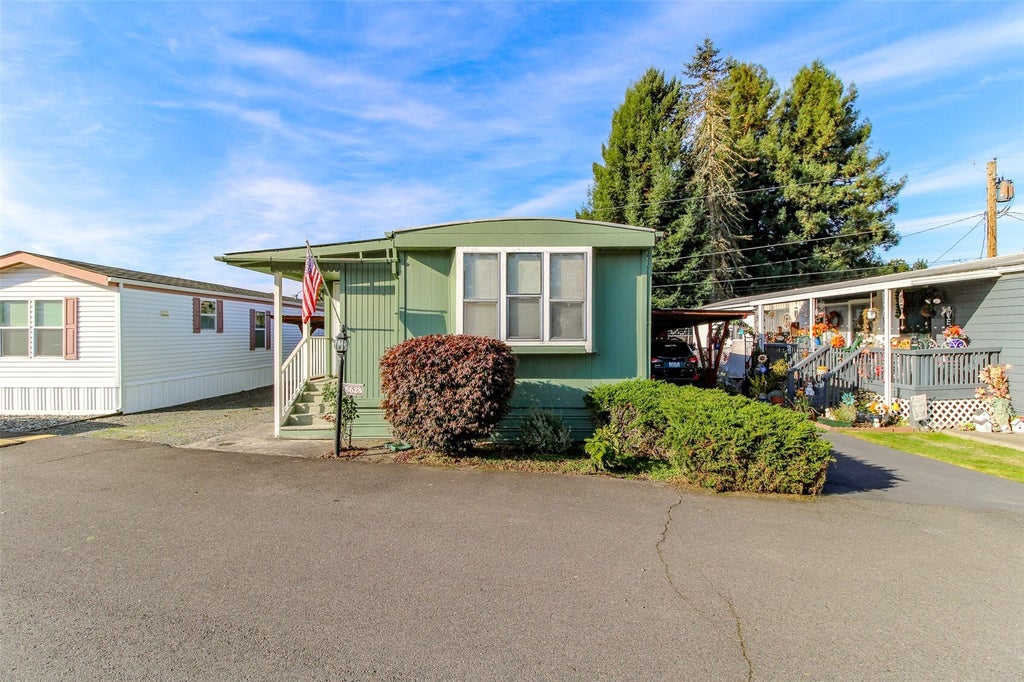 Photo of 5628 112th Avenue Ct E #27, Puyallup, WA 98372 (MLS # 2596165)