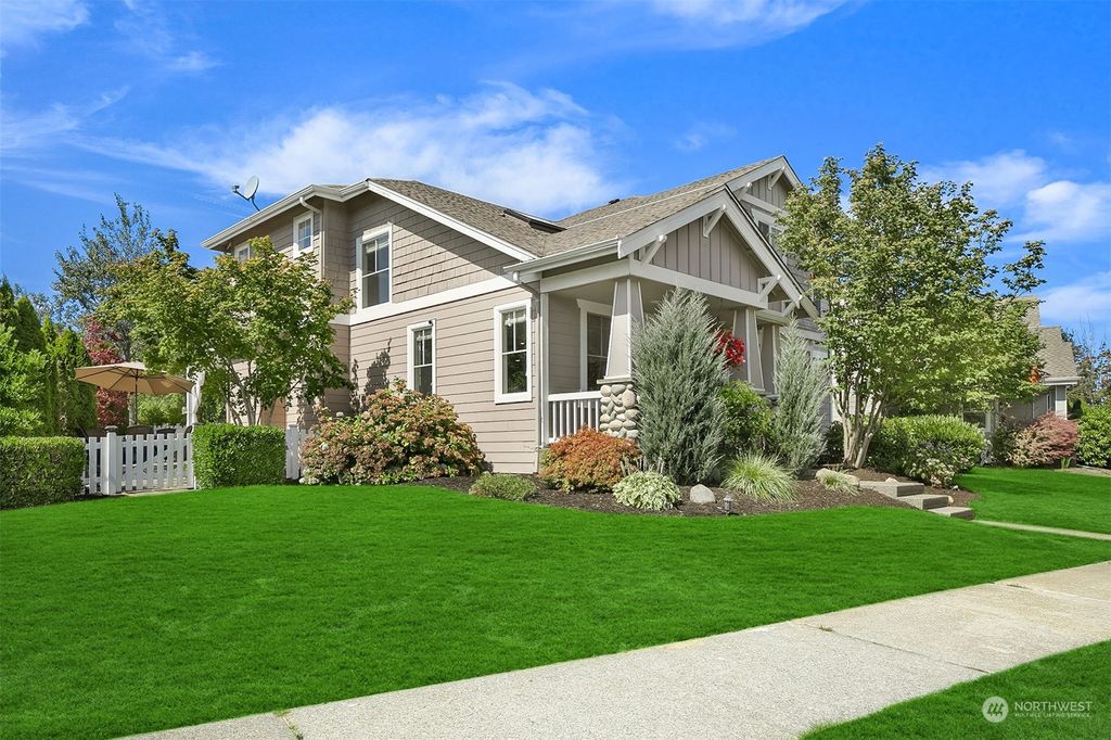 Photo of 7321 Curtis Drive SE, Snoqualmie, WA 98065 (MLS # 2324807)
