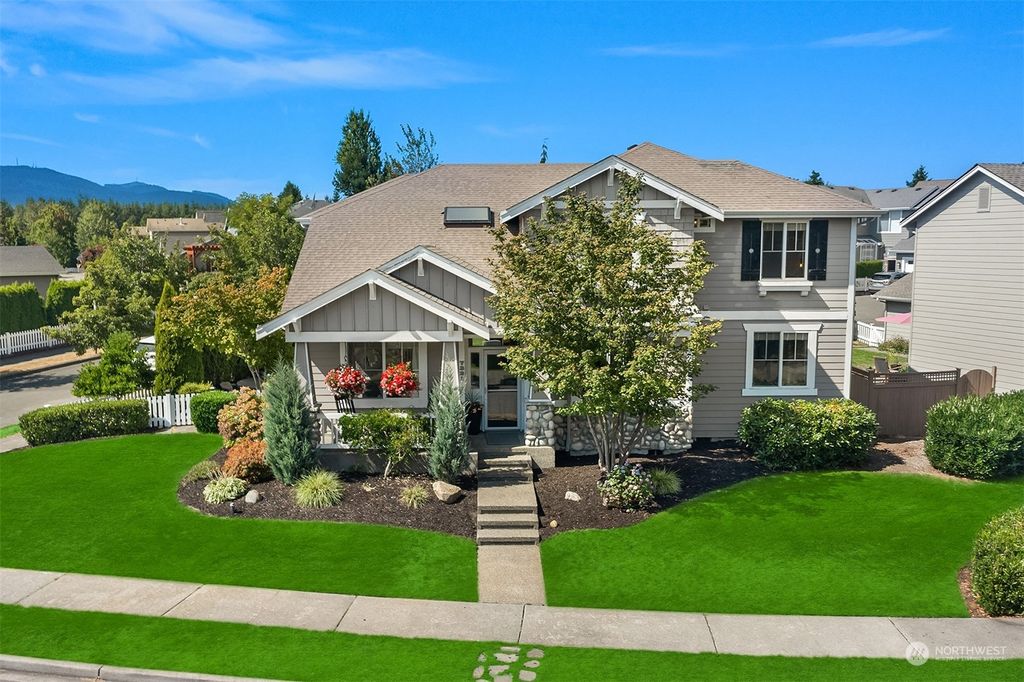 Photo of 7321 Curtis Drive SE, Snoqualmie, WA 98065 (MLS # 2324807)