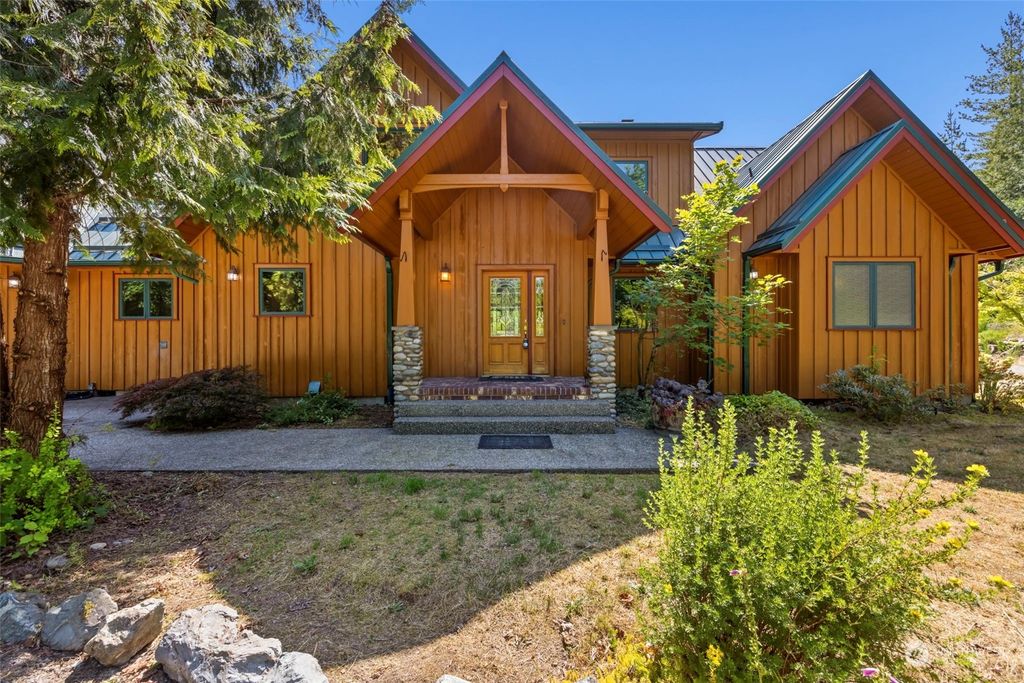 Photo of 1300 Alvord Street, Darrington, WA 98241 (MLS # 2263103)