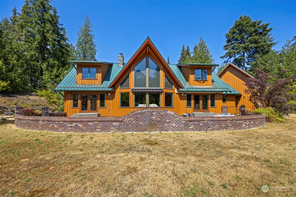 Photo of 1300 Alvord Street, Darrington, WA 98241 (MLS # 2263103)