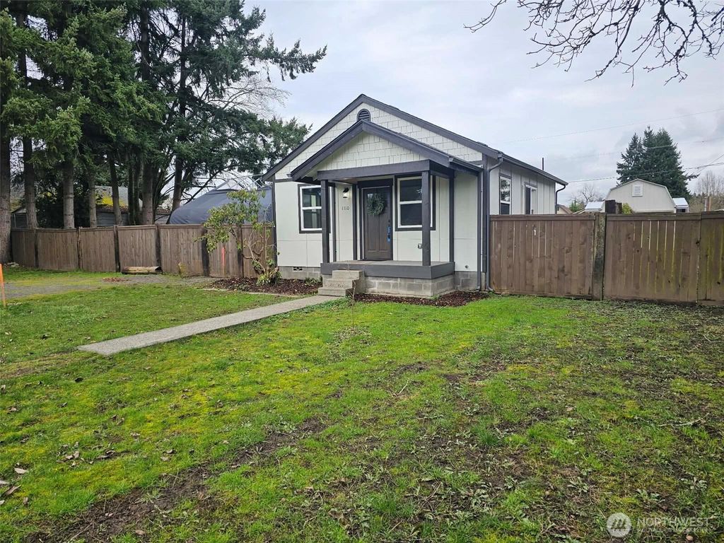 Photo of 1110 K Street, Centralia, WA 98531 (MLS # 2484573)