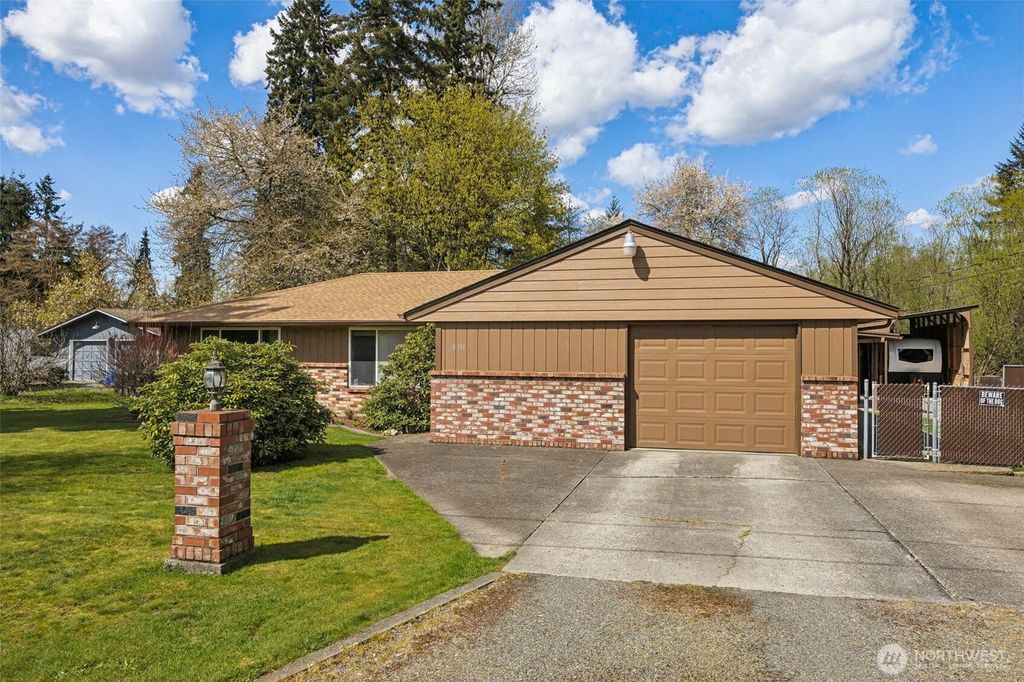 Photo of 8311 110th Street E, Puyallup, WA 98373 (MLS # 2508984)