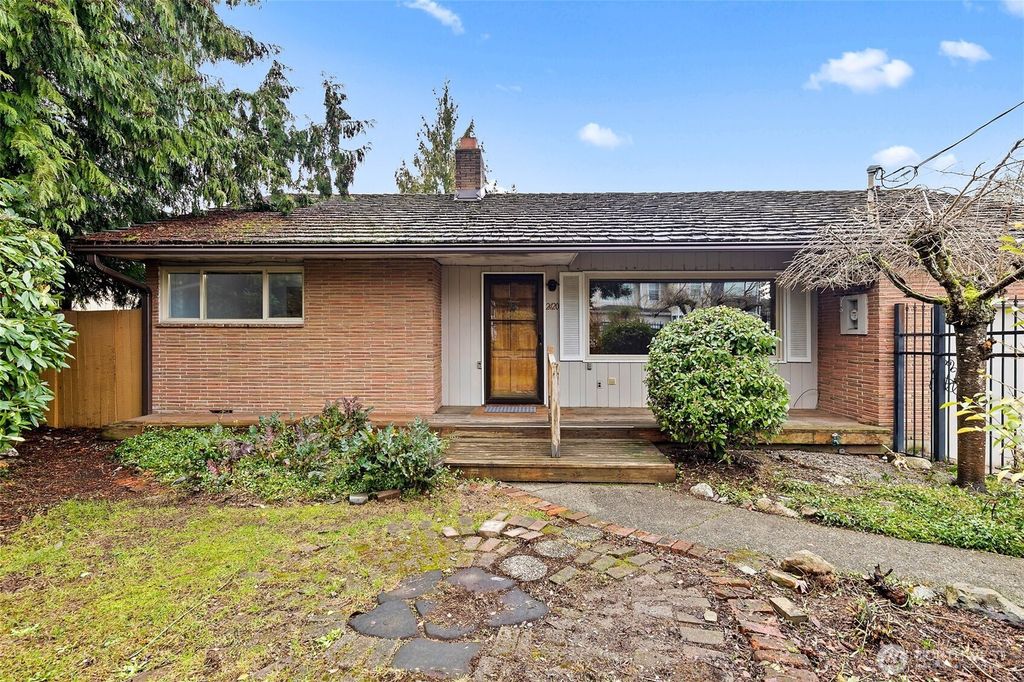 Photo of 2420 S 132nd Street, SeaTac, WA 98168 (MLS # 2457528)