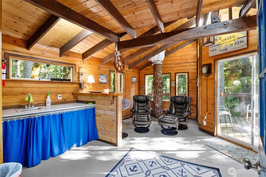 listing image 9361727469623407359