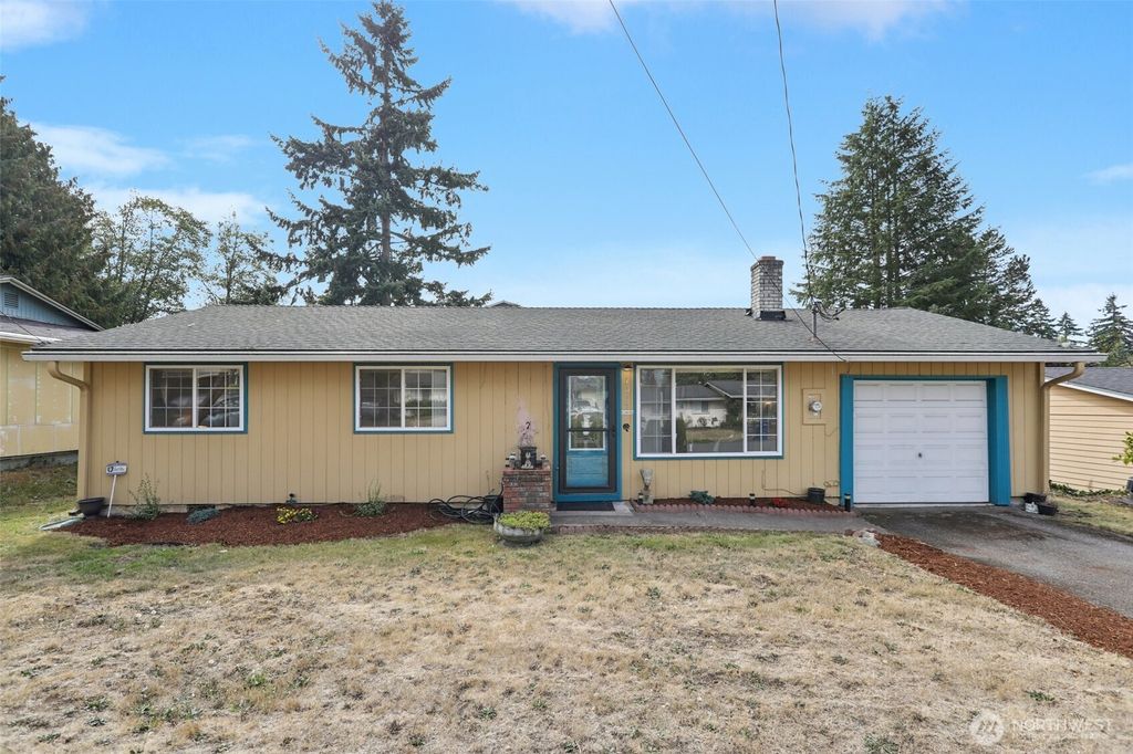 Photo of 1027 S 317th Street, Federal Way, WA 98003 (MLS # 2437303)