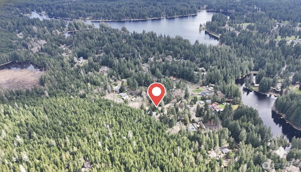 Photo of 321 E Ballycastle Way, Shelton, WA 98584 (MLS # 2502795)